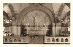CPA La Basilique De Lisieux La crypte Le choeur