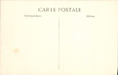 VINTAGE POSTCARD Palate De Fontainebleau Gone Covered In the English Garden