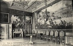 VINTAGE POSTCARD Palate De Fontainebleau Anteroom of the apartments of the Pope