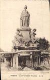 VINTAGE POSTCARD Nimes the Pradier Fountain