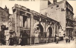 VINTAGE POSTCARD Nimes Port Auguste