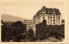 VINTAGE POSTCARD Aix Les Bains the Astoria Hotel And the Arc De Campanus