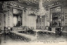 CPA Compiegne Palais Salon des dames d'honneur
