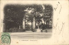 CPA Compiegne Entree Du Parc