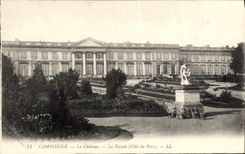 VINTAGE POSTCARD Compiegne the Castle the Frontage Dimensions park