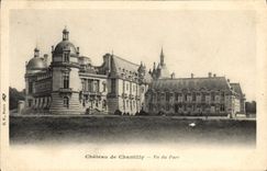 VINTAGE POSTCARD Castle Of Chantilly Seen Of the Park