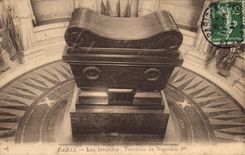 CPA Paris Les Invalides Tombeau De Napoleon 1er