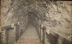 CPA Abbaye De Theleme Par Ivry La Bataille Une galerie souterraine