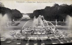 CPA Versailles Grandes Eaux Bassin De Latone et tapis vert