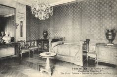 CPA Versailles Le Grand Trianon Chambre de Napoleon 1er 