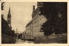 POSTAL de la VENDIMIA pesada la residencia de los capellanes y de las oficinas de los SEÑORES cerca de la basílica