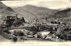 POSTAL de la VENDIMIA pesada el castillo y las montañas