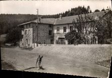 MODERN CARD Bethanie Chansaye