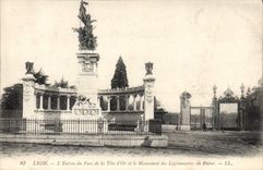 CPA Lyon L'Entree Du Parc De La Tete D'Or Et Le Monument des legionnaires du Rhone