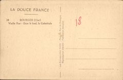 Calle de la mujer mayor de Bourges de la POSTAL de la VENDIMIA en el contenido la catedral