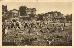VINTAGE POSTCARD Arcachon the Beach per hour of the Bath