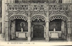 VINTAGE POSTCARD Borough Church of Husks Jube