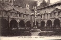 VINTAGE POSTCARD co. Anne D' Auray the Martyrdom And the Cloister