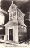 VINTAGE POSTCARD co. Anne D' Auray Chartreuse Mausoleum Of the martyrs De Quiberon