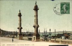 CPA Bordeaux Les Colonnes Rostrales