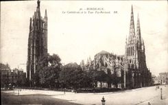 Burdeos de la POSTAL de la VENDIMIA la catedral y la torre Pey Berland