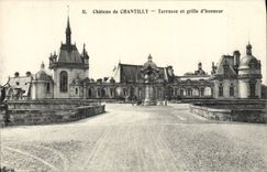 VINTAGE POSTCARD Castle Of Chantilly Terrace And Grid Of Honor