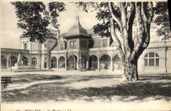 VINTAGE POSTCARD Moulins the Museum