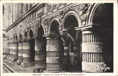 VINTAGE POSTCARD La Rochelle Porches Of the Town hall