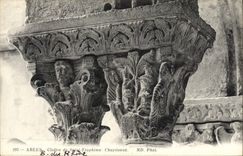 CPA Arles Cloitre De Saint Trophime Chapiteaux 