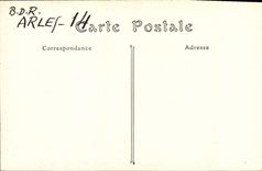 CPA Arles Cloitre De Saint Trophime Le puits