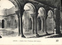 CPA Arles Cloitre De Saint Trophime