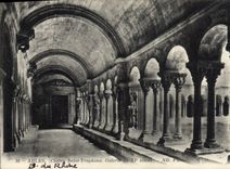 CPA Arles Cloitre Saint Trophine Galerie