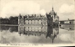 VINTAGE POSTCARD Castle of Chantilly Chatelet