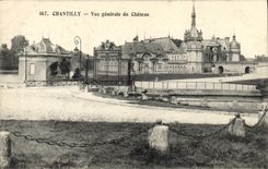 CPA Vue generale du Chateau de Chantilly 