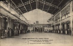 VINTAGE POSTCARD Parfurmerie Perfume Roure Bertrand Fils the extraction by volatile solvents TOP