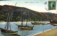 VINTAGE POSTCARD Boat of sin Menton Garavan the port