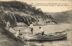 CPA Bateau de peche Les pecheurs de Cap Negre pres Cavaliere Chemin de fer du Sud de la France ligne du littoral