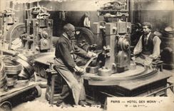 CPA Monnaies Paris Hotel des Monnaies Un laminoir 