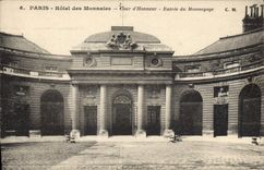 VINTAGE POSTCARD Currencies Paris Mint Main courtyard Entered of coining