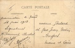 CPA Militaria L'infanterie en manoeuvre Sac au dos 