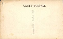 VINTAGE POSTCARD Boat of Bordeaux sin the Garonne Quay of Burgundy