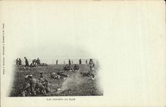 VINTAGE POSTCARD Militaria finishes of the coffee