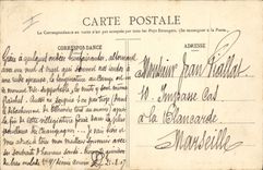 La POSTAL Militaria de la VENDIMIA la infantería en operaciones de la instalación de una vivac con la tienda Velo abriga ciclos