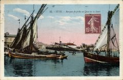 CPA Bateau de peche Sete Barque de peche au quai de la sante