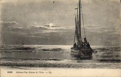 CPA Arrivee d'un bateau de peche 
