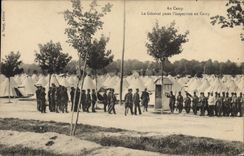 CPA Militaria Au camp Le general passe l'inspection du camp 