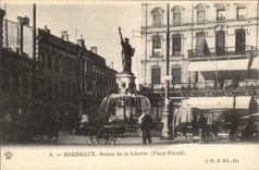 VINTAGE POSTCARD Statue of Bordeaux Freedom Places Picardy