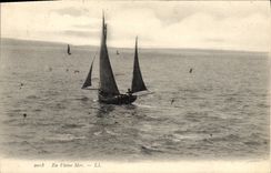 CPA Bateau de peche en pleine mer