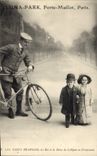 CPA Luna Park Porte Maillot Paris Les nains bearnais Le roi et la reine de Lilliput en promenade Velo Cycle