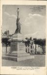 CPA Statue de la liberte Poitiers L'ancienne place du pilori aujourd'hui Place de la Liberte 